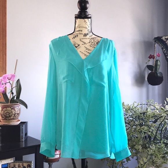 Calvin Klein Tops - Calvin Klein blouse